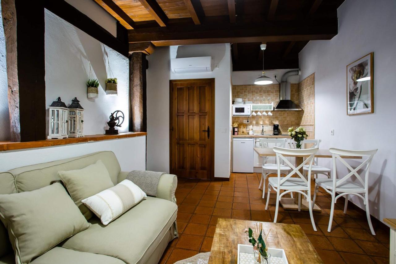 Apartamentos Puente De La Juderia Hervas Luaran gambar
