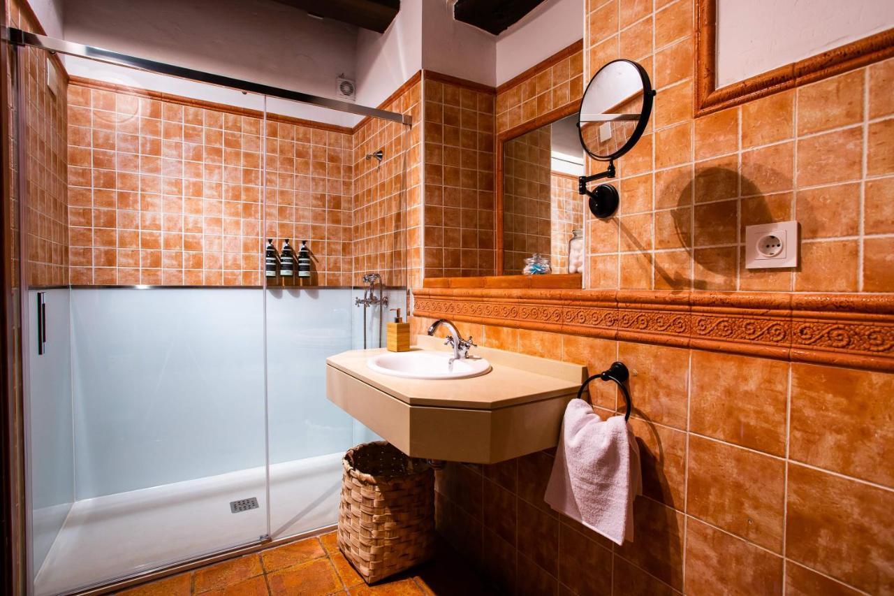 Apartamentos Puente De La Juderia Hervas Luaran gambar