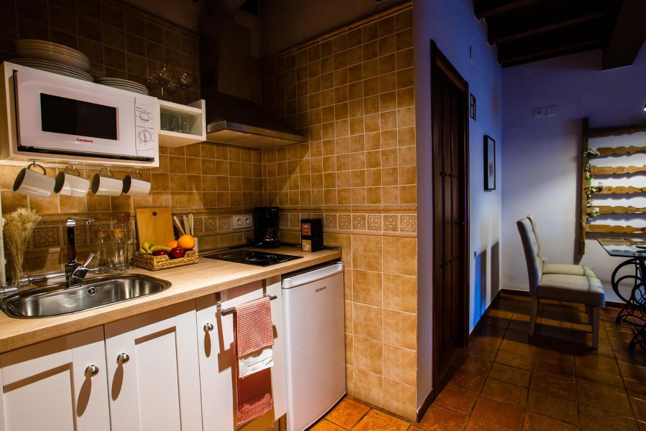 Apartamentos Puente De La Juderia Hervas Luaran gambar