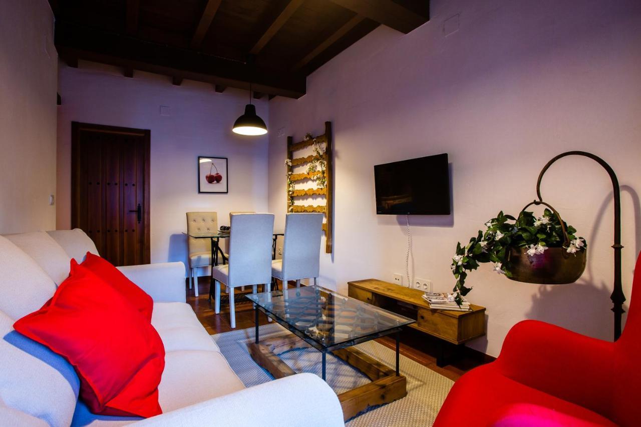 Apartamentos Puente De La Juderia Hervas Luaran gambar
