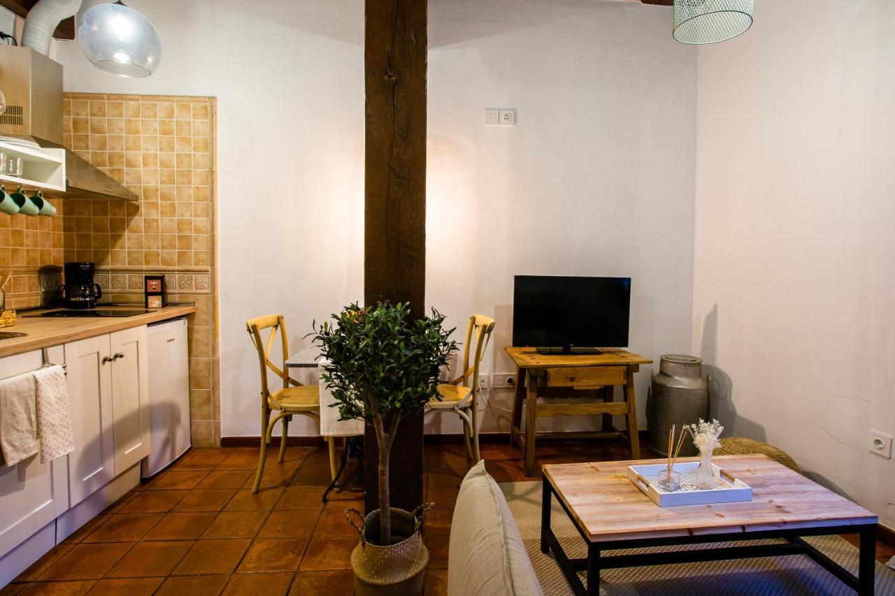 Apartamentos Puente De La Juderia Hervas Luaran gambar