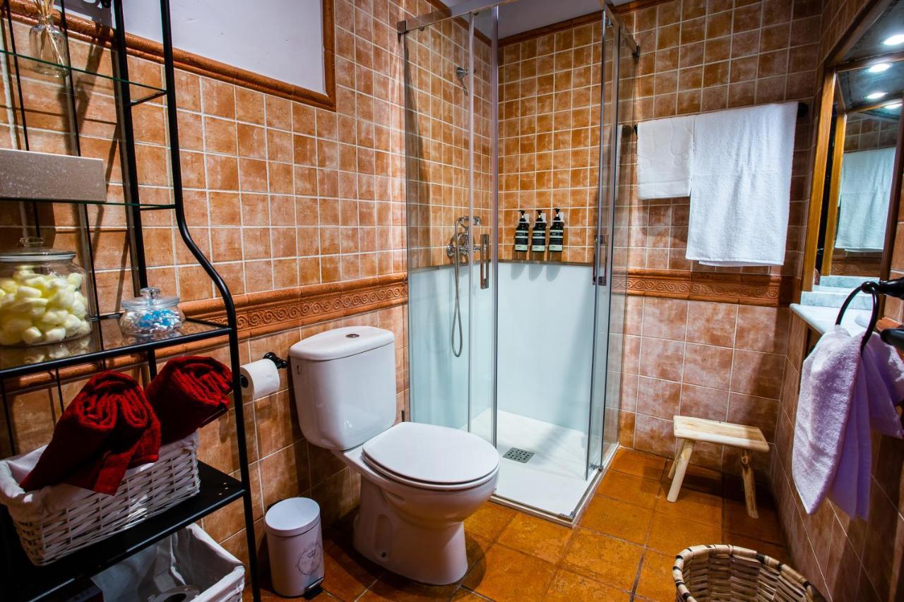 Apartamentos Puente De La Juderia Hervas Luaran gambar
