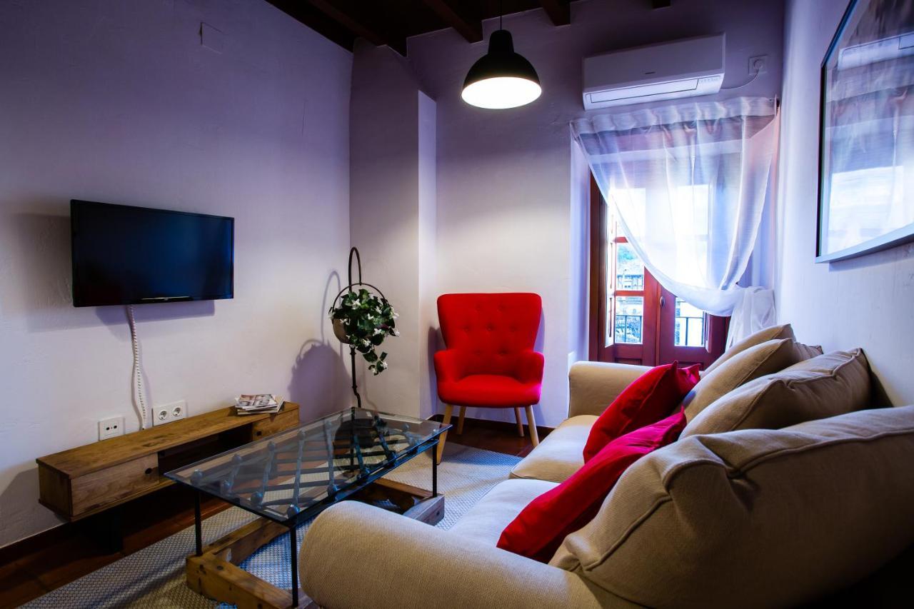 Apartamentos Puente De La Juderia Hervas Luaran gambar