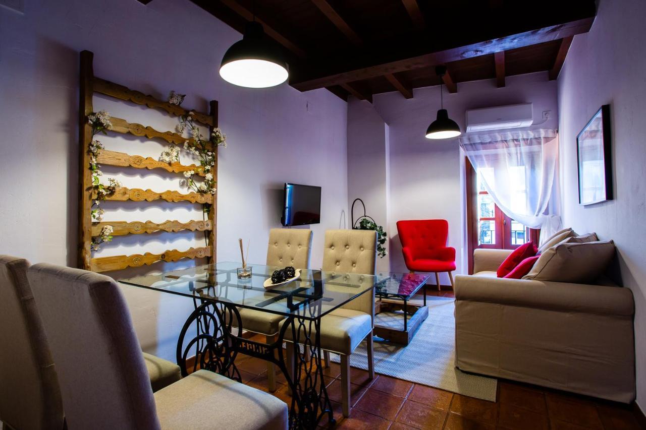 Apartamentos Puente De La Juderia Hervas Luaran gambar