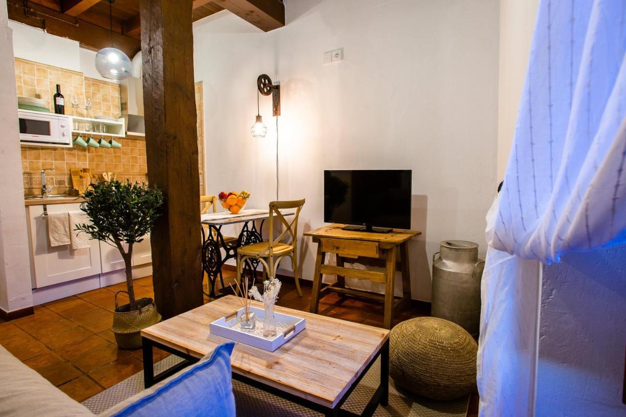 Apartamentos Puente De La Juderia Hervas Luaran gambar