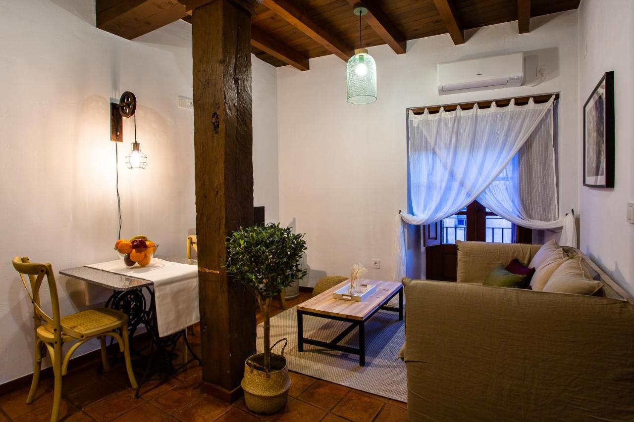 Apartamentos Puente De La Juderia Hervas Luaran gambar